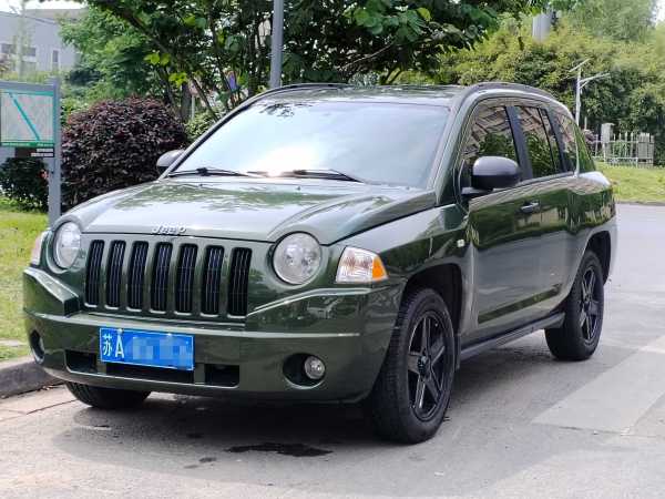 Jeep 指南者  2010款 2.4L 四驱运动版