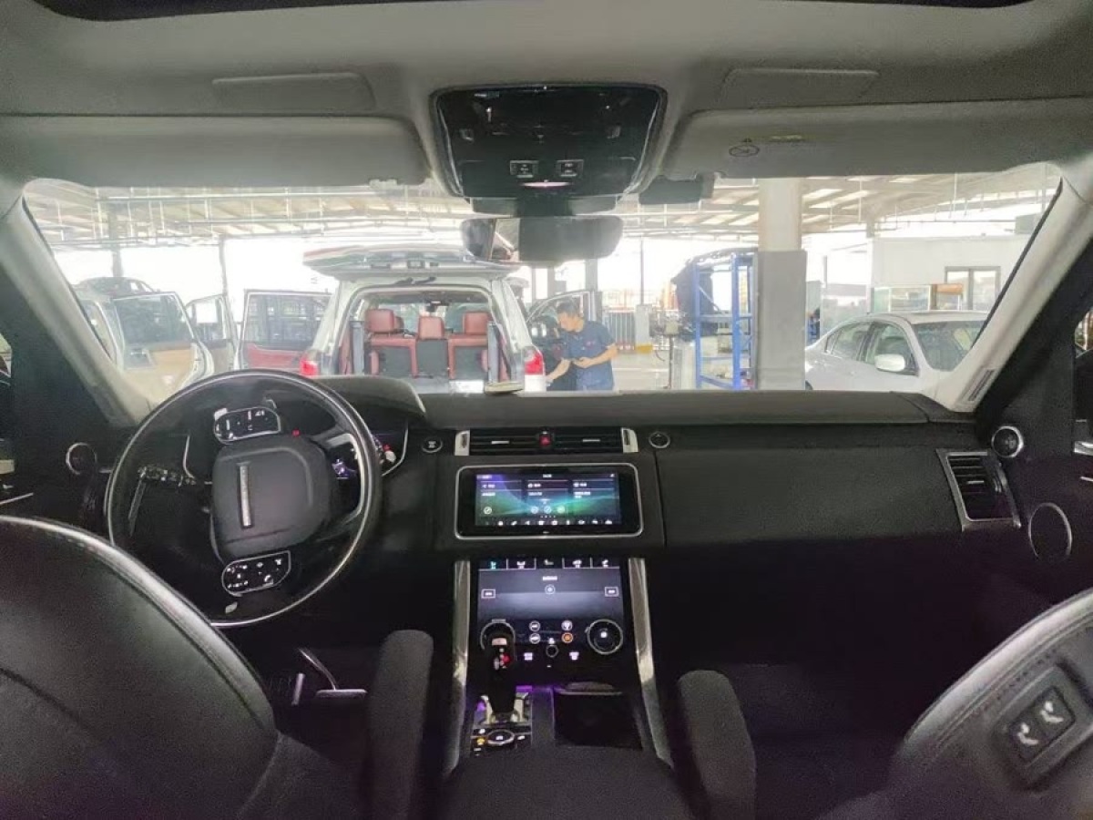 路虎 攬勝運(yùn)動(dòng)版  2020款 3.0 L6 HSE DYNAMIC圖片