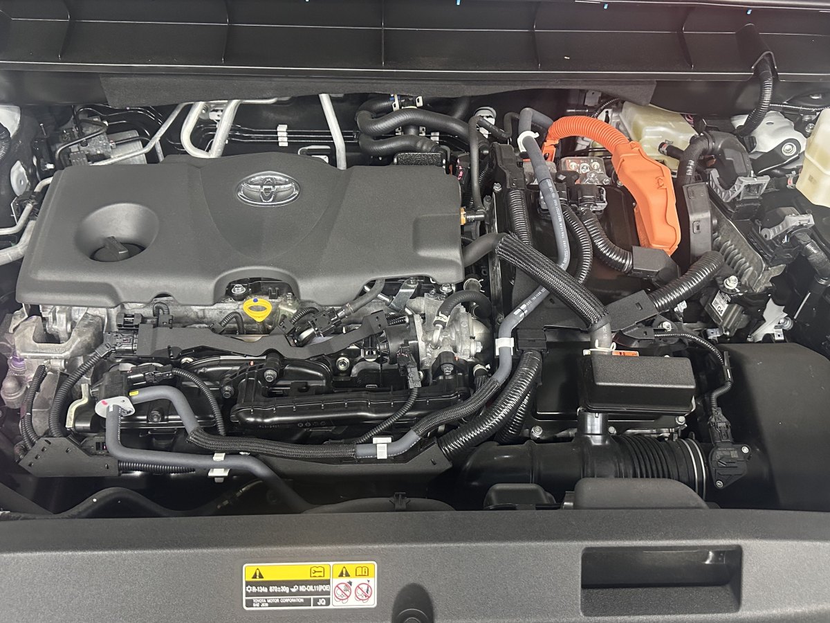 丰田 汉兰达  2022款 双擎 2.5L 四驱至尊版 7座图片