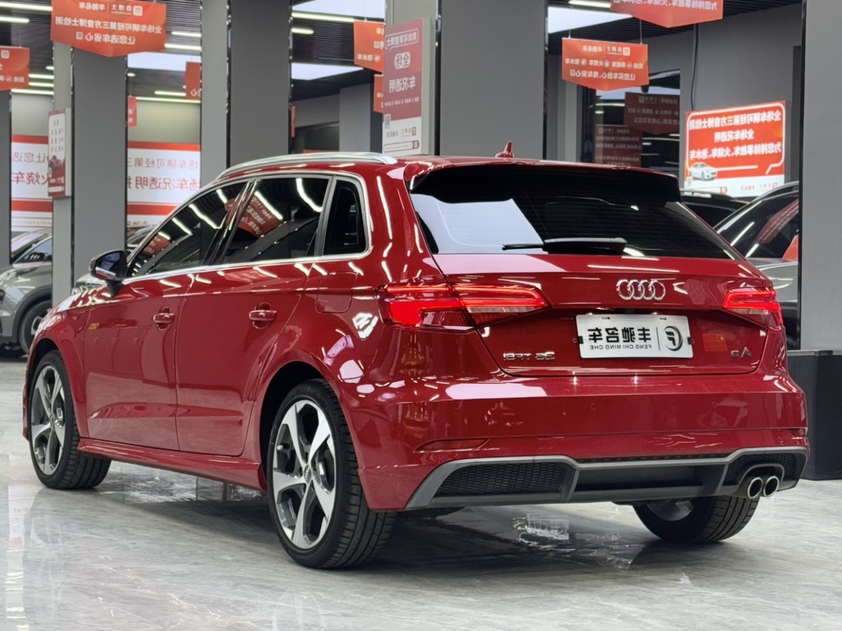 奧迪 奧迪A3  2018款 30周年年型 Sportback 35 TFSI 運(yùn)動型圖片