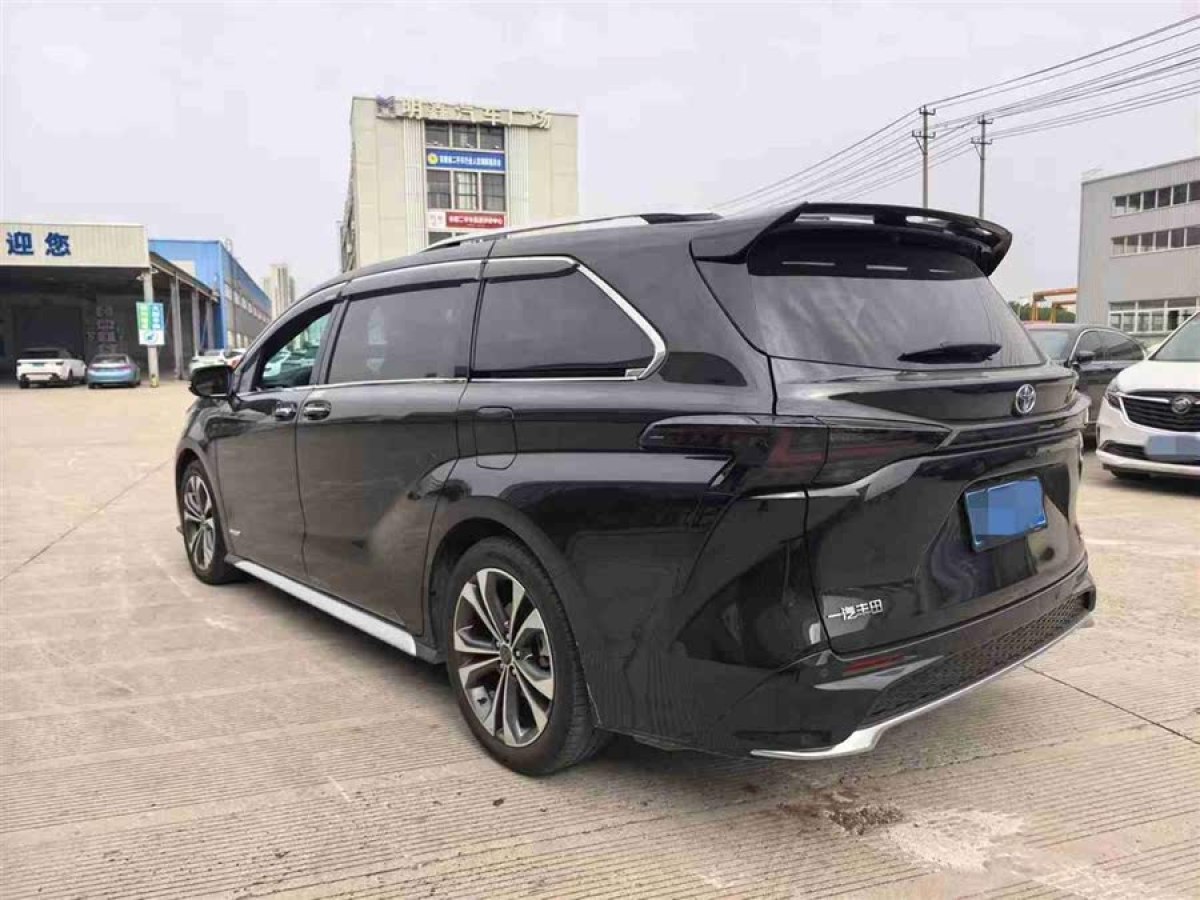 豐田 格瑞維亞  2023款 2.5L混動 尊貴PLUS版圖片