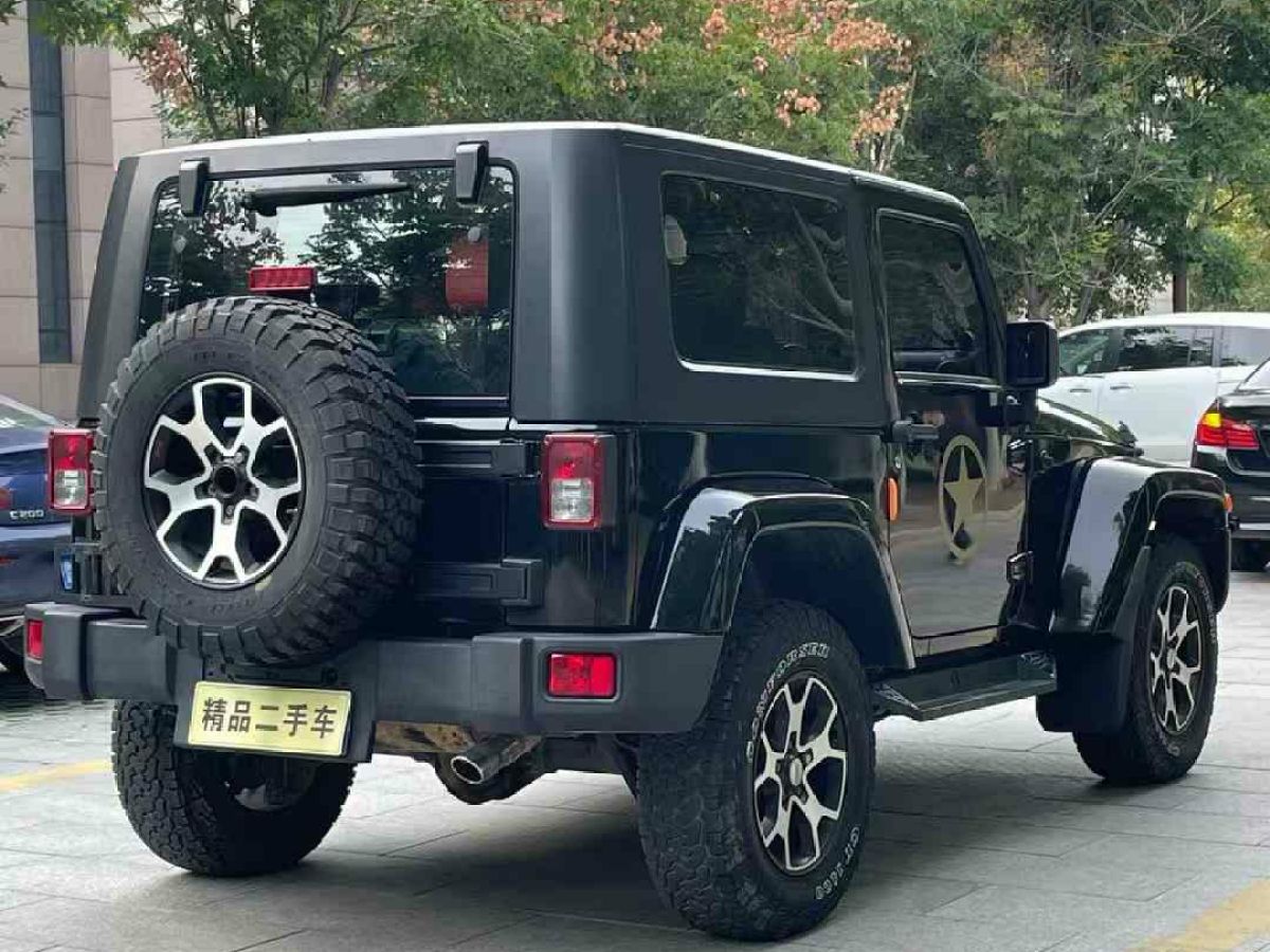 2010年2月Jeep 牧馬人  2010款 3.8L Rubicon 兩門版