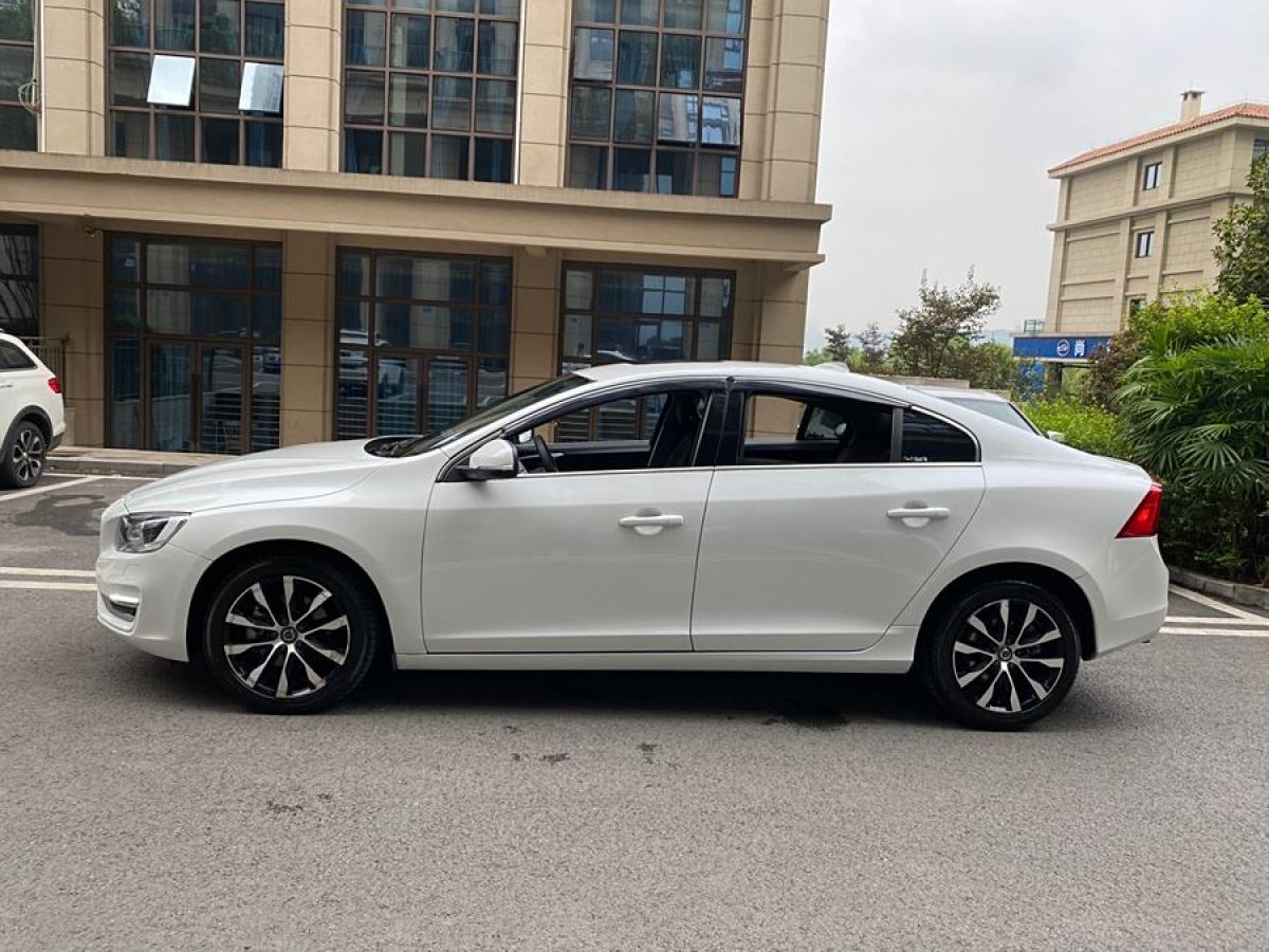 沃爾沃 S60L  2018款 T3 智進進取版圖片