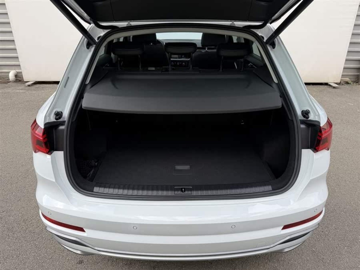 奧迪 奧迪Q3  2021款 35 TFSI 時尚動感型圖片
