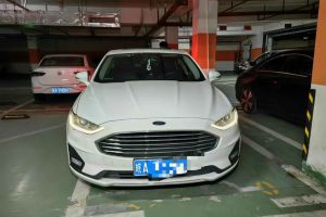 蒙迪欧 福特 Energi 2.0 PHEV CVT智控旗舰型