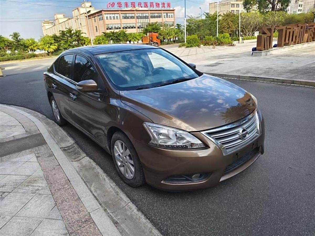 日產(chǎn) 軒逸  2012款 1.8XL CVT豪華版圖片