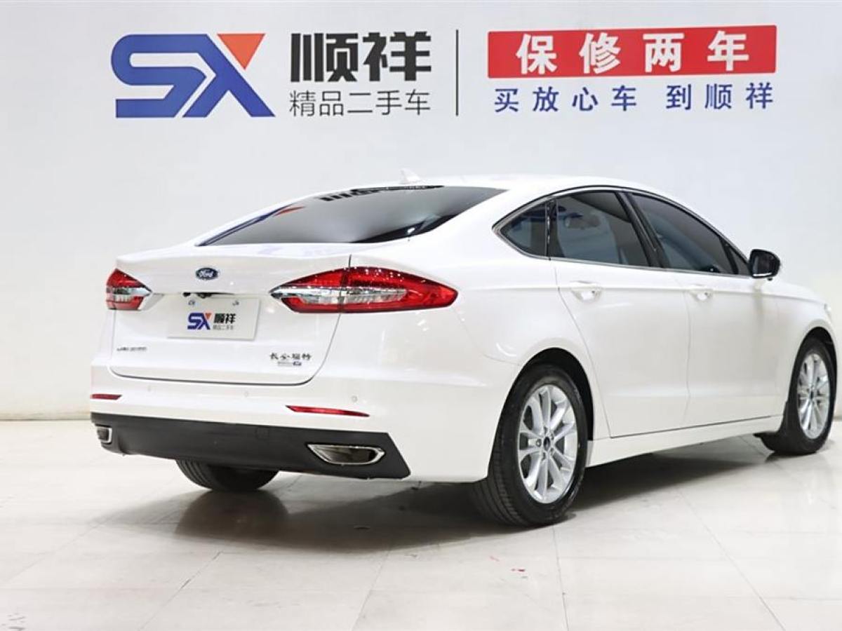 福特 蒙迪歐  2020款 EcoBoost 180 時(shí)尚型圖片