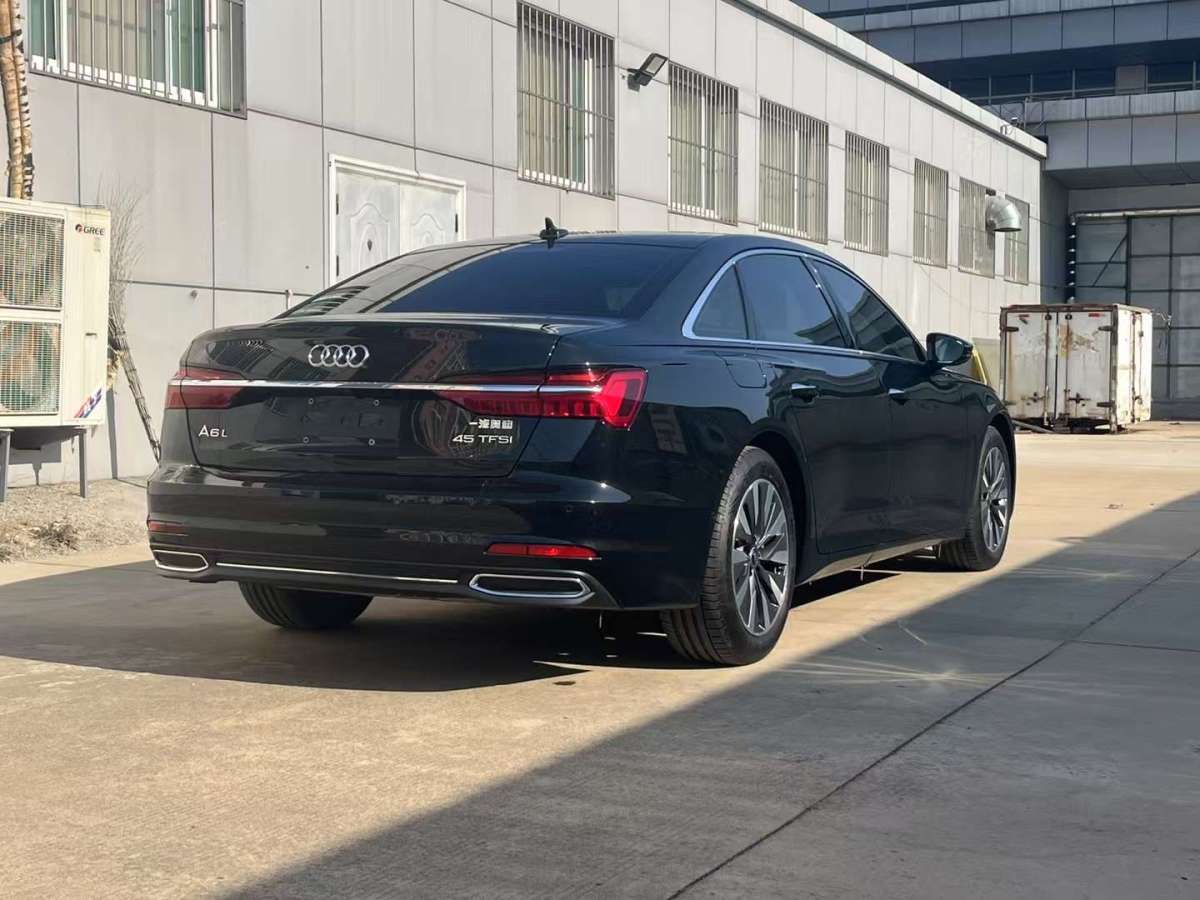 奧迪 奧迪A6L  2022款 45 TFSI 臻選致雅型圖片