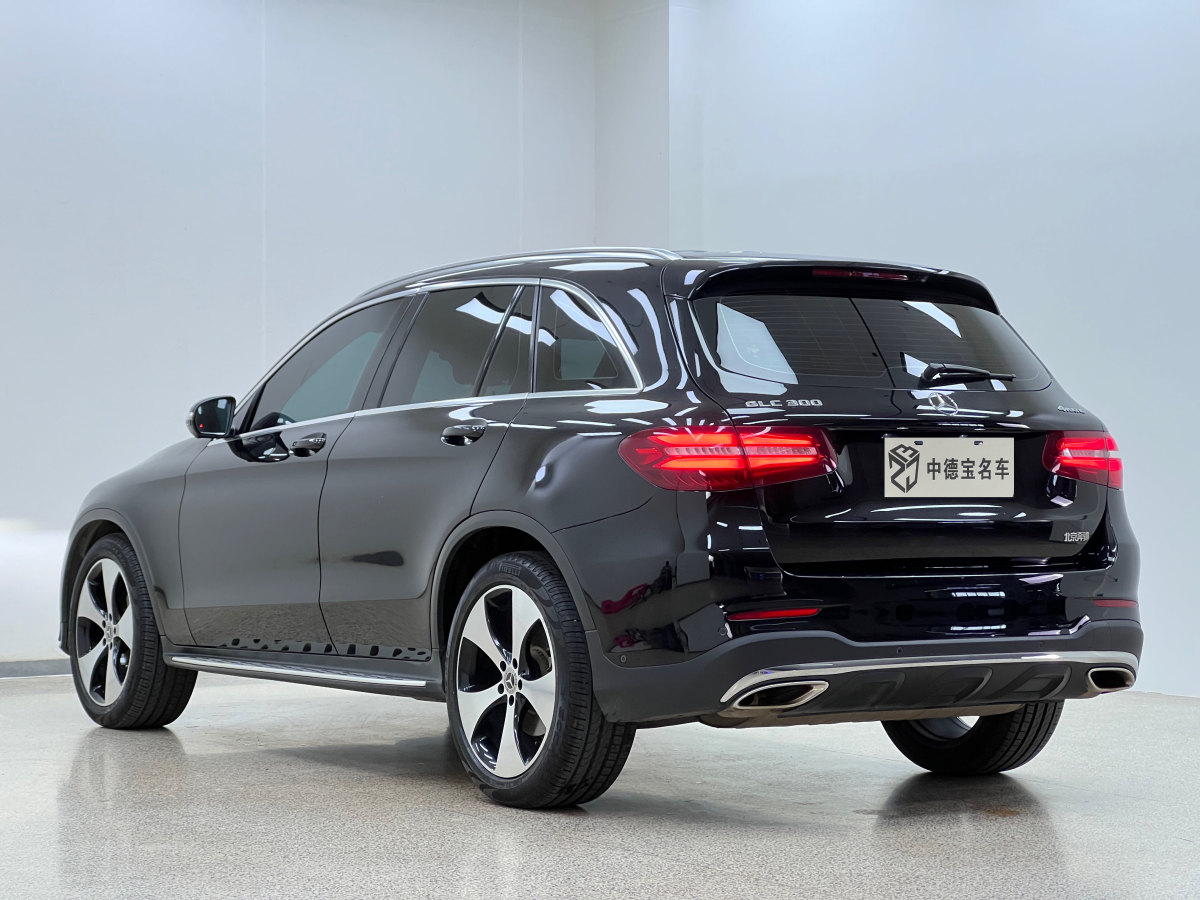 2018年1月奔馳 奔馳GLC  2018款 GLC 300 4MATIC 動感型