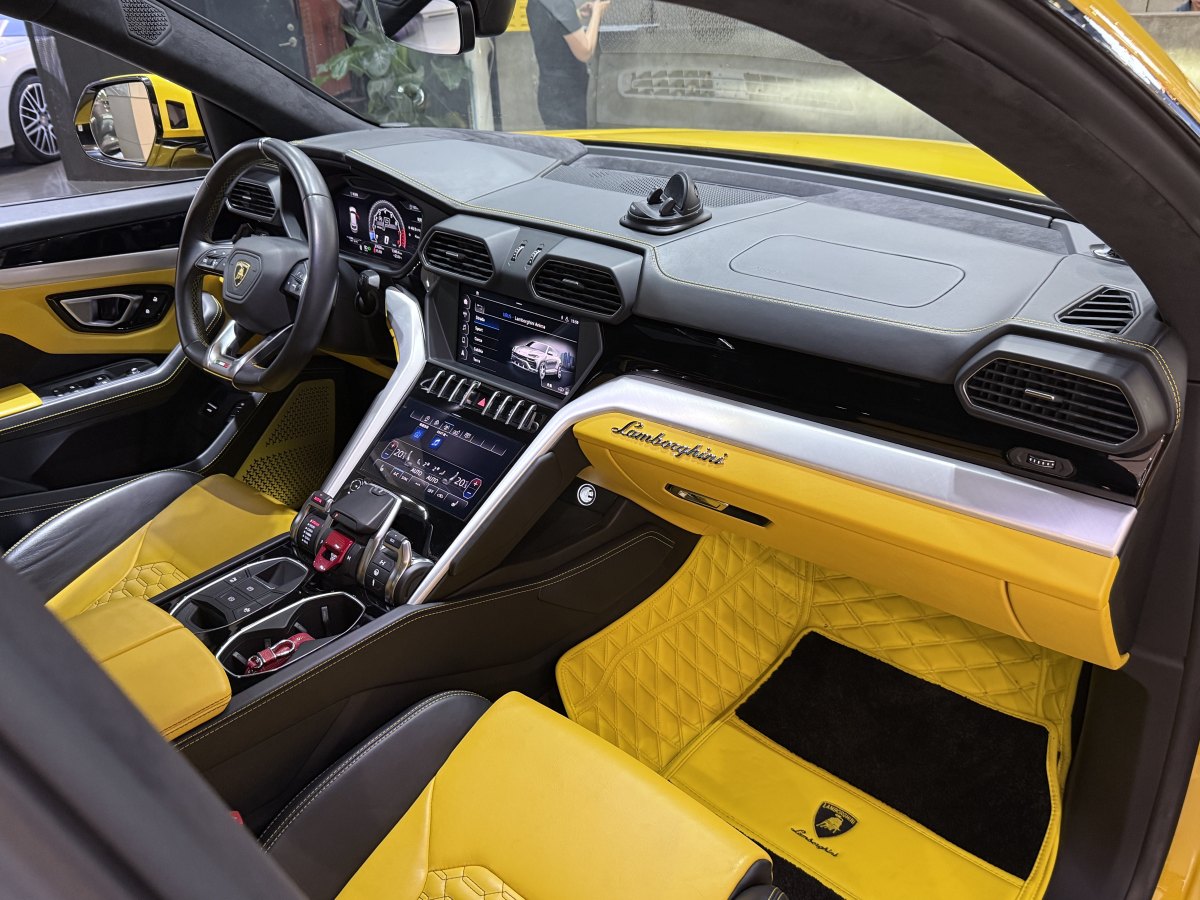 蘭博基尼 Urus  2018款 4.0T V8圖片
