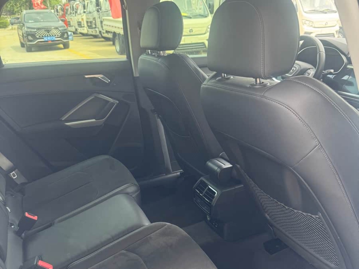 奧迪 奧迪Q3  2019款  35 TFSI 進取動感型圖片