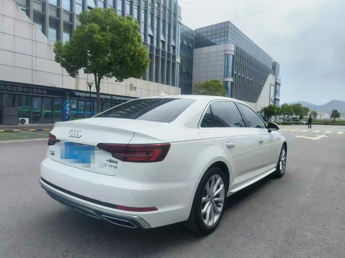 奧迪 奧迪A4L  2020款 35 TFSI 時尚動感型圖片