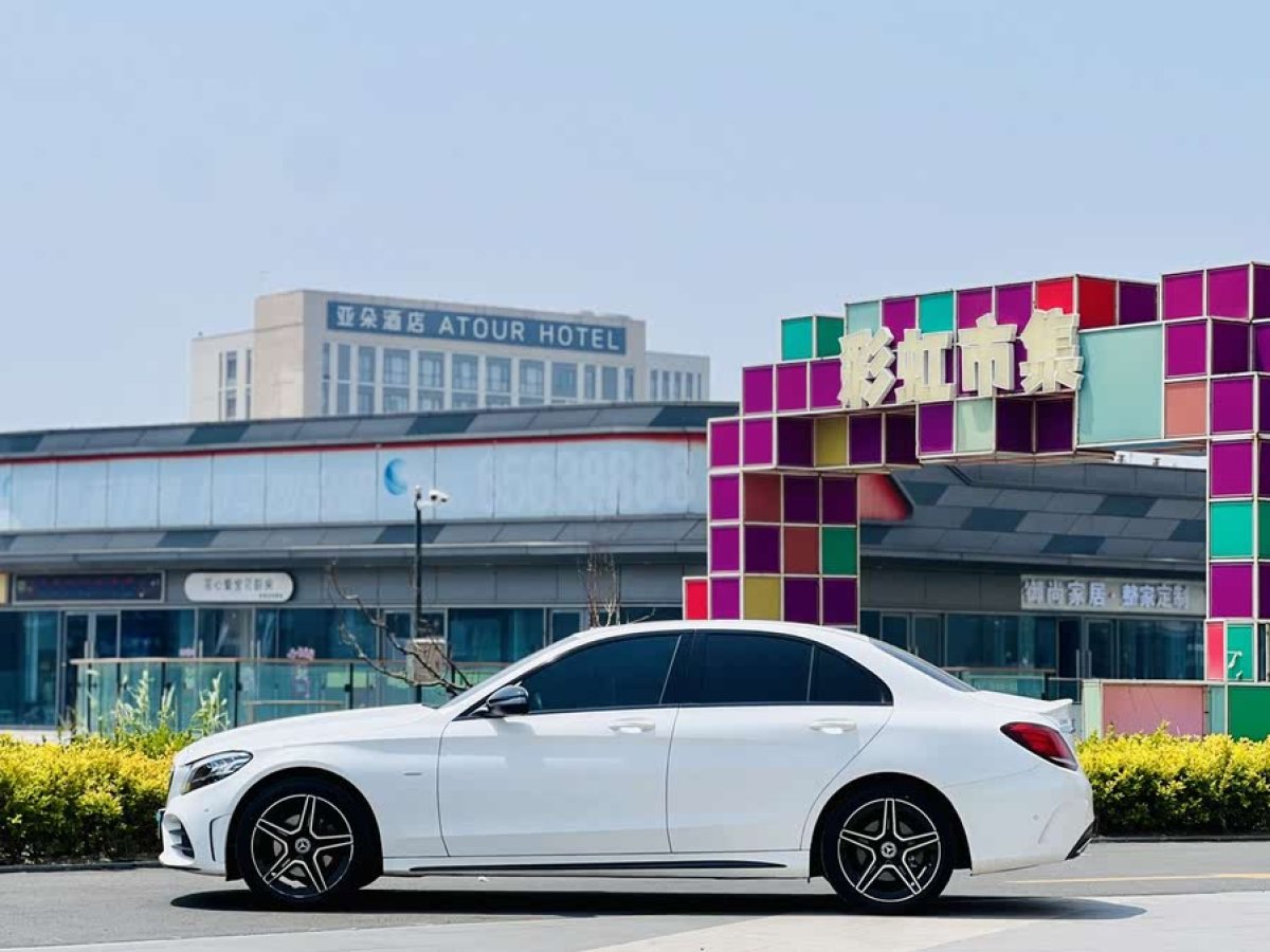 奔馳 奔馳C級(jí)  2021款 C 260 L 運(yùn)動(dòng)星耀臻藏版圖片