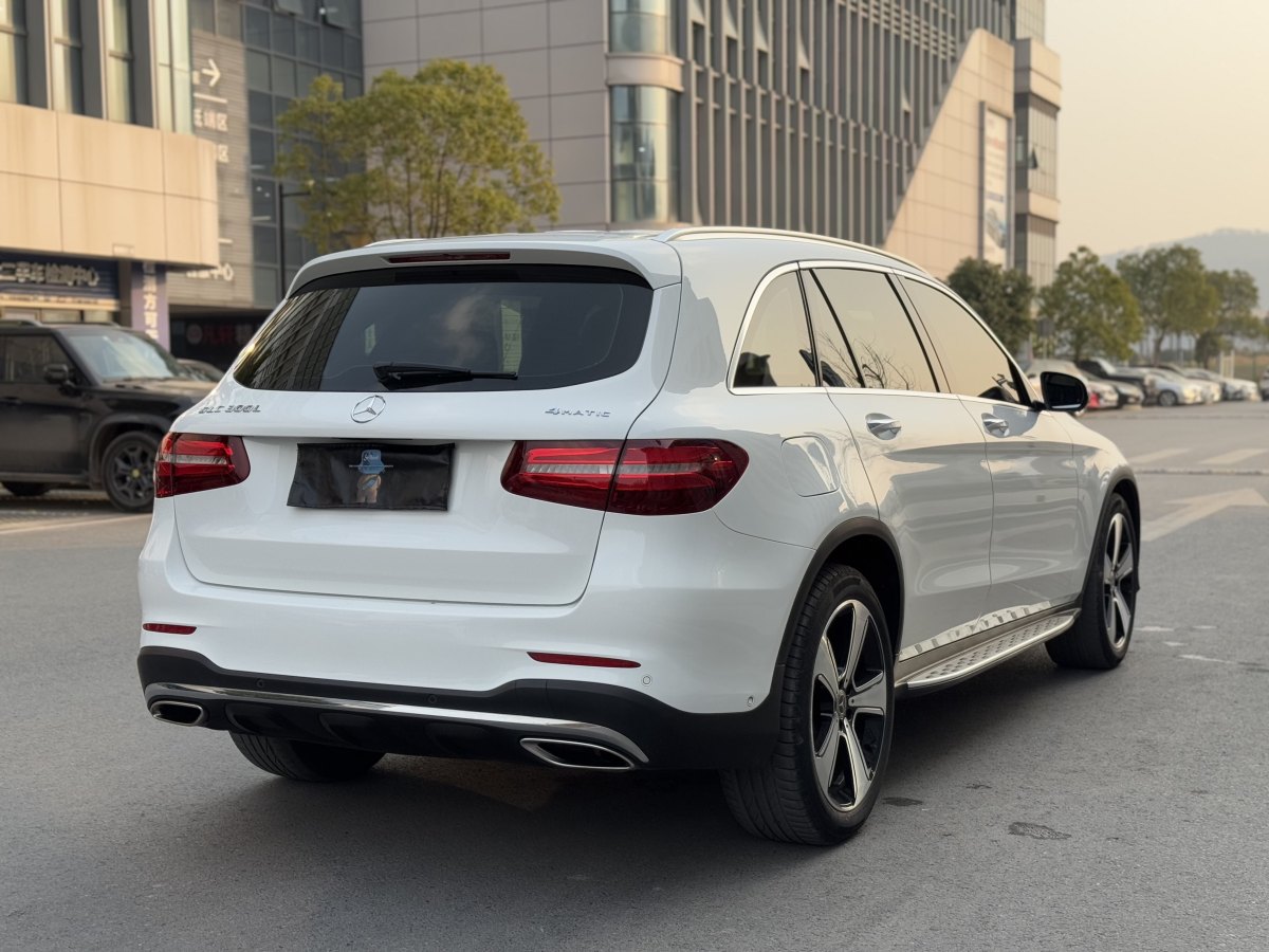 奔馳 奔馳GLC  2018款 改款 GLC 300 4MATIC 動感型圖片