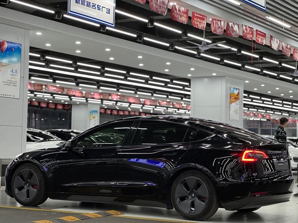 特斯拉 Model Y  2023款 后輪驅(qū)動版圖片