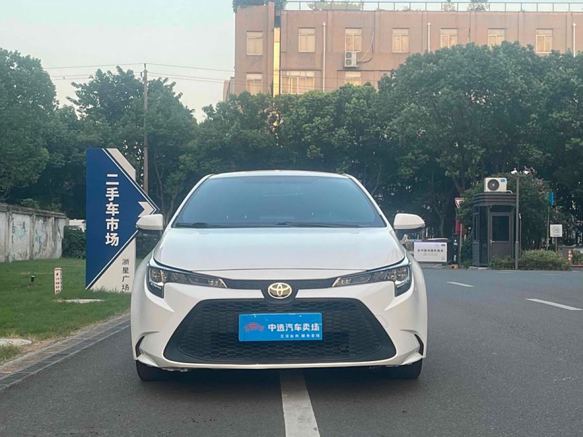 豐田 雷凌  2022款 改款 TNGA 1.5L CVT進(jìn)取版圖片