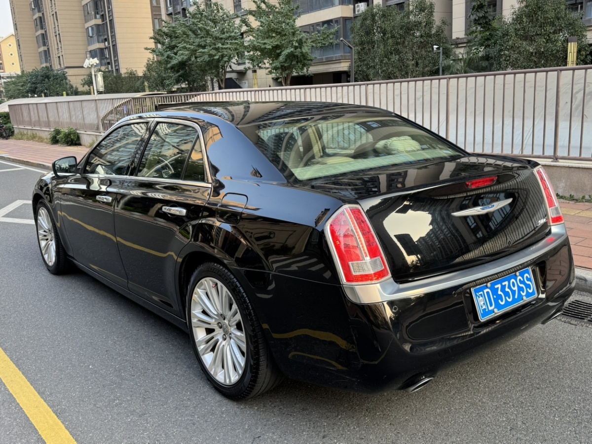 克萊斯勒 300C  2013款 3.6L 尊崇版圖片