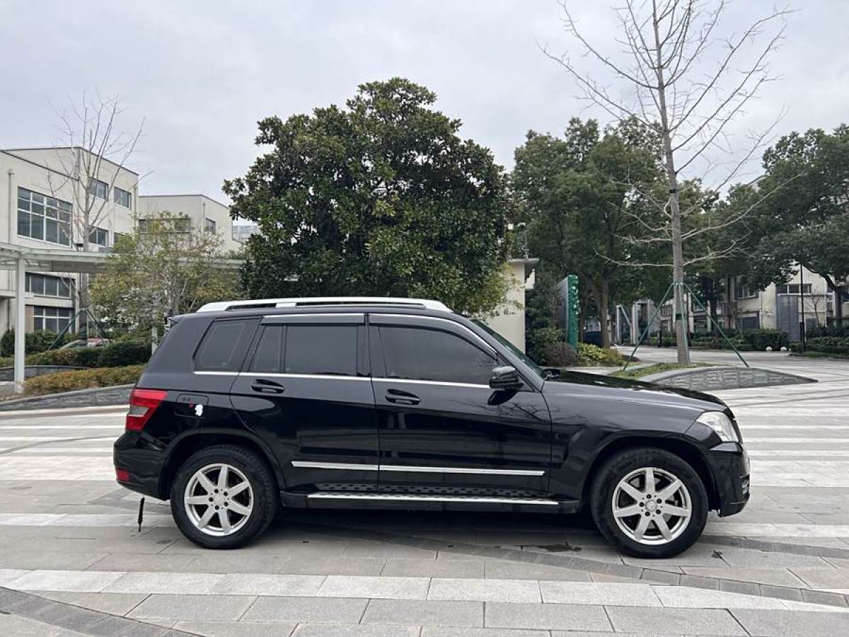 奔馳 奔馳GLK級  2011款 GLK 300 4MATIC 時尚型圖片