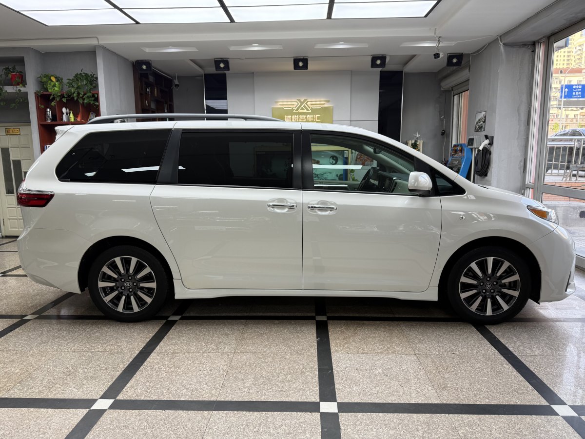 豐田 塞納  2006款 3.5L XLE 兩驅(qū)圖片