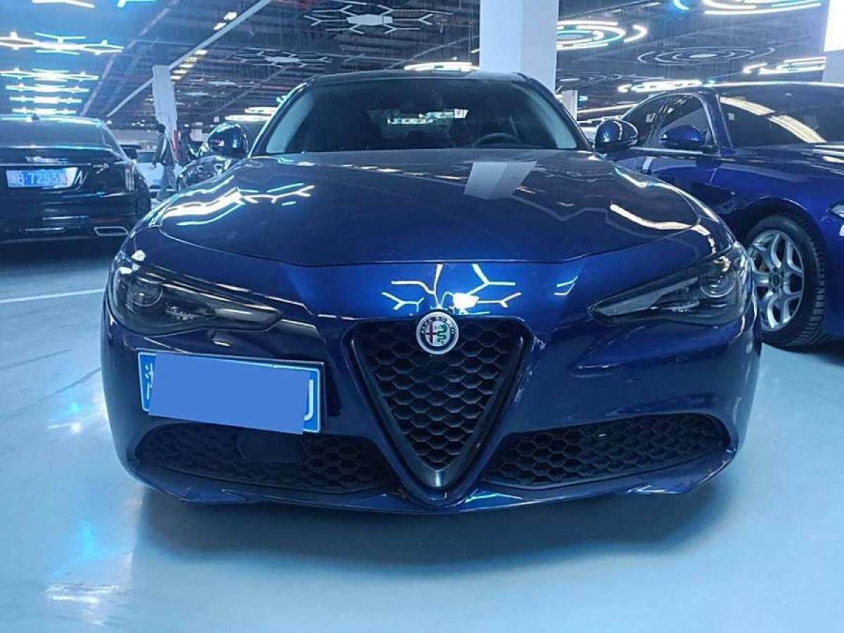 阿爾法·羅密歐 Giulia  2017款 2.0T 280HP 豪華版圖片