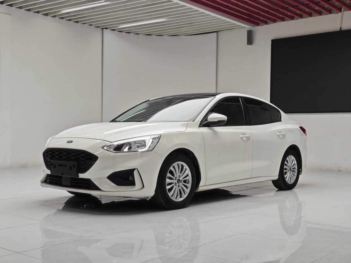 2020年5月福特 福克斯  2020款 三廂 EcoBoost 180 自動(dòng)鋒潮型