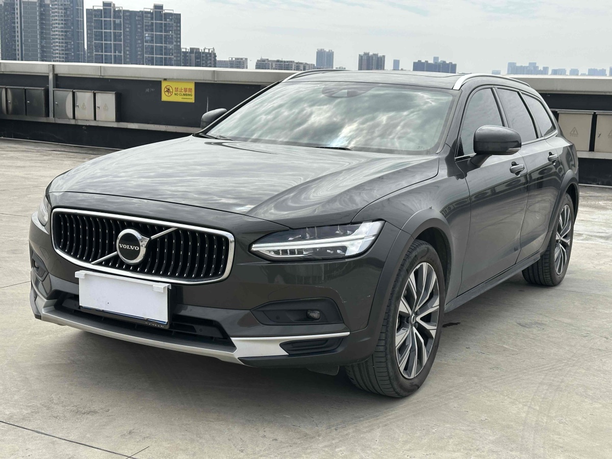 2021年9月沃爾沃 V90  2023款 Cross Country B5 AWD 智遠(yuǎn)版