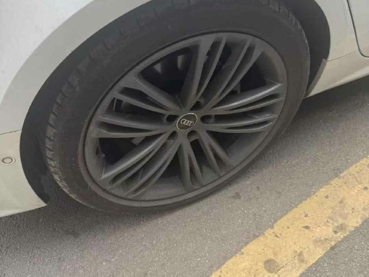奧迪 奧迪A7  2024款 40 TFSI 豪華型圖片