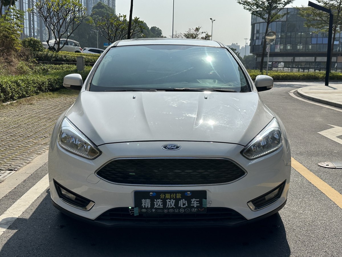 福特 ?？怂? 2015款 兩廂 1.6L 自動(dòng)風(fēng)尚型圖片