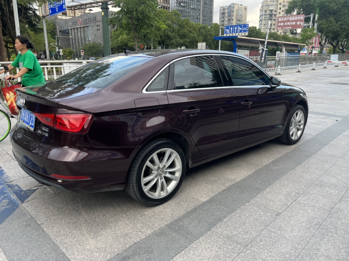 奧迪 奧迪A3  2015款 Limousine 35 TFSI 百萬(wàn)紀(jì)念智領(lǐng)型圖片