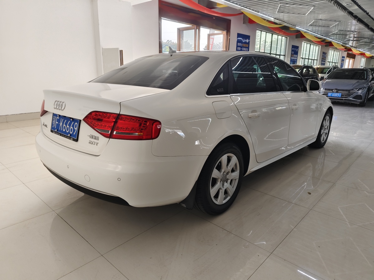 2012年7月奧迪 奧迪A4L  2012款 2.0 TFSI 自動技術型