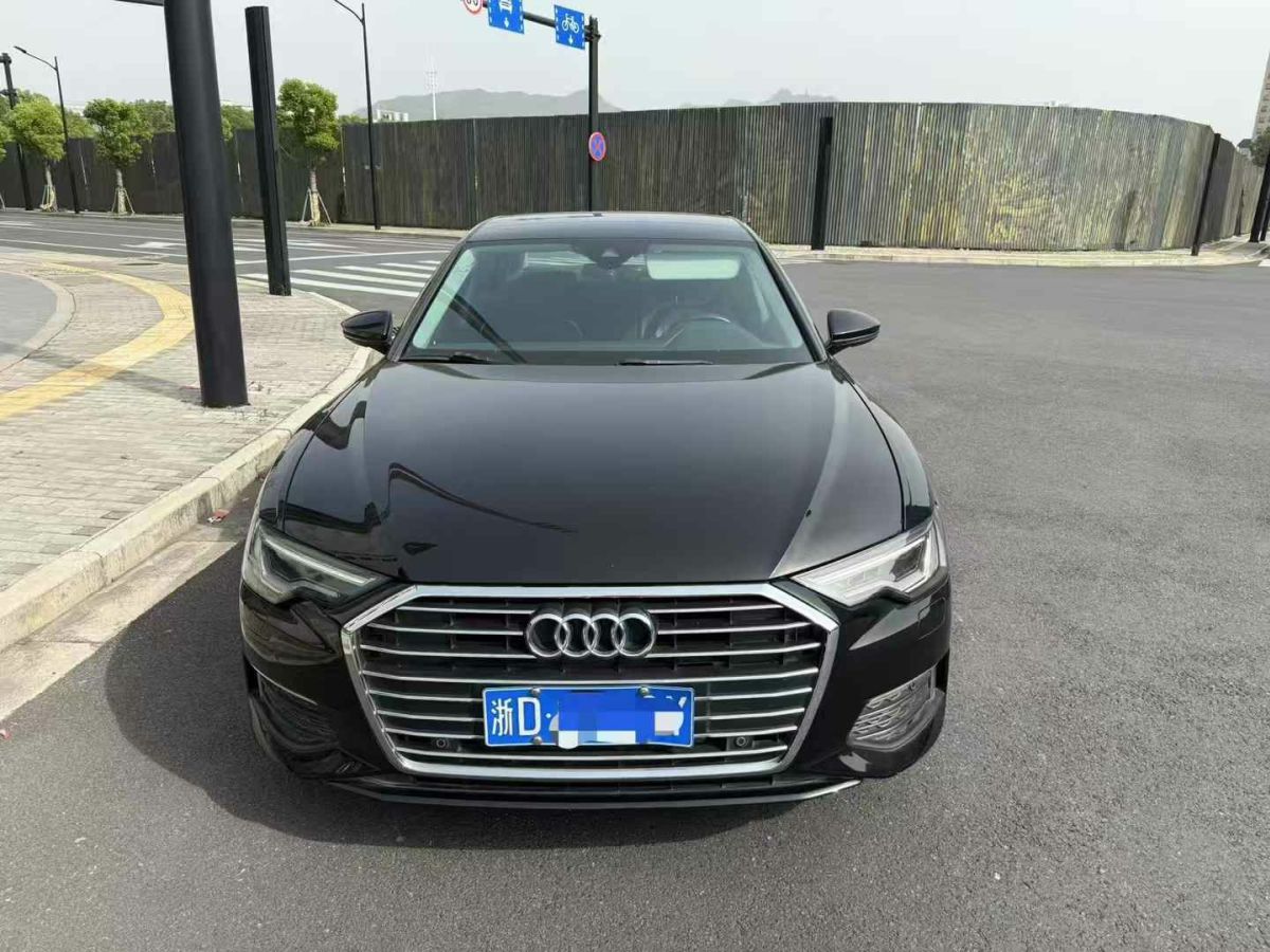 奧迪 奧迪A6L  2019款 40 TFSI 豪華動感型圖片