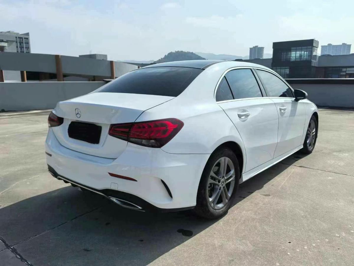 奔馳 邁巴赫S級  2023款 S 680 4MATIC Haute Voiture 限量高定版圖片