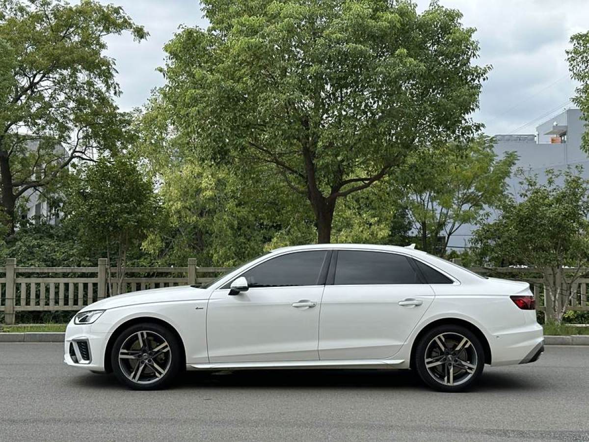 2021年4月奧迪 奧迪A4L  2020款 40 TFSI 豪華動感型