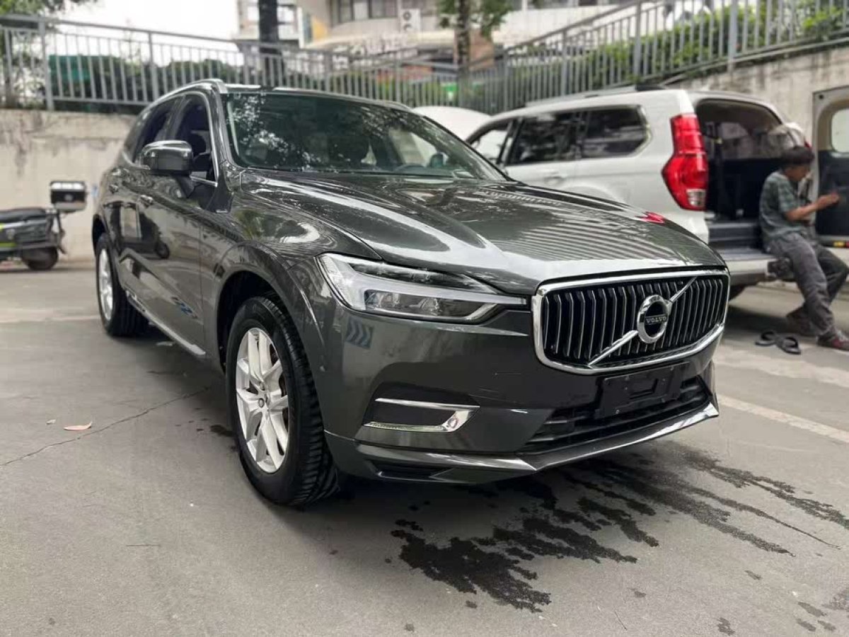 沃爾沃 XC60  2020款 T5 四驅(qū)智逸豪華版圖片