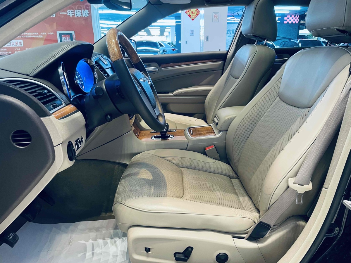 克萊斯勒 300C  2013款 3.6L 尊適版圖片