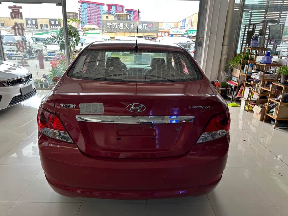 現(xiàn)代 瑞納  2010款 三廂 1.4L 手動(dòng)舒適型GS圖片