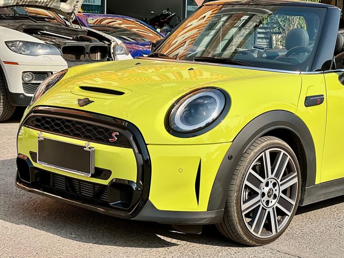 MINI MINI  2023款 改款 2.0T COOPER S 藝術(shù)家圖片