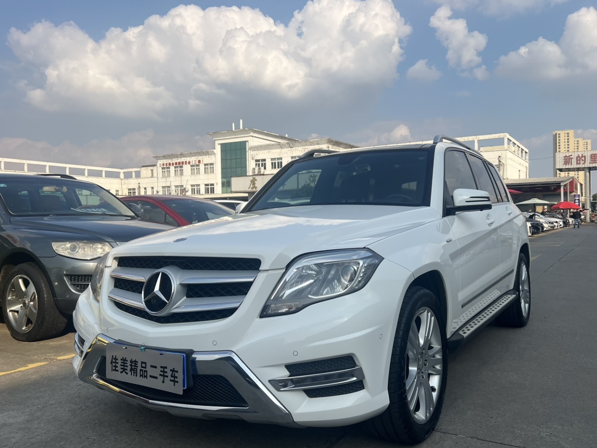 奔馳 奔馳GLK級(jí)  2015款 GLK 260 4MATIC 動(dòng)感型 極致版圖片