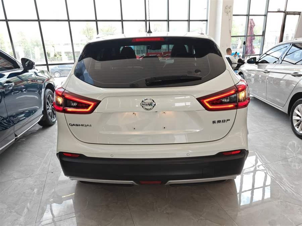日產(chǎn) 逍客  2022款 2.0L CVT XV Prem.豪華版圖片