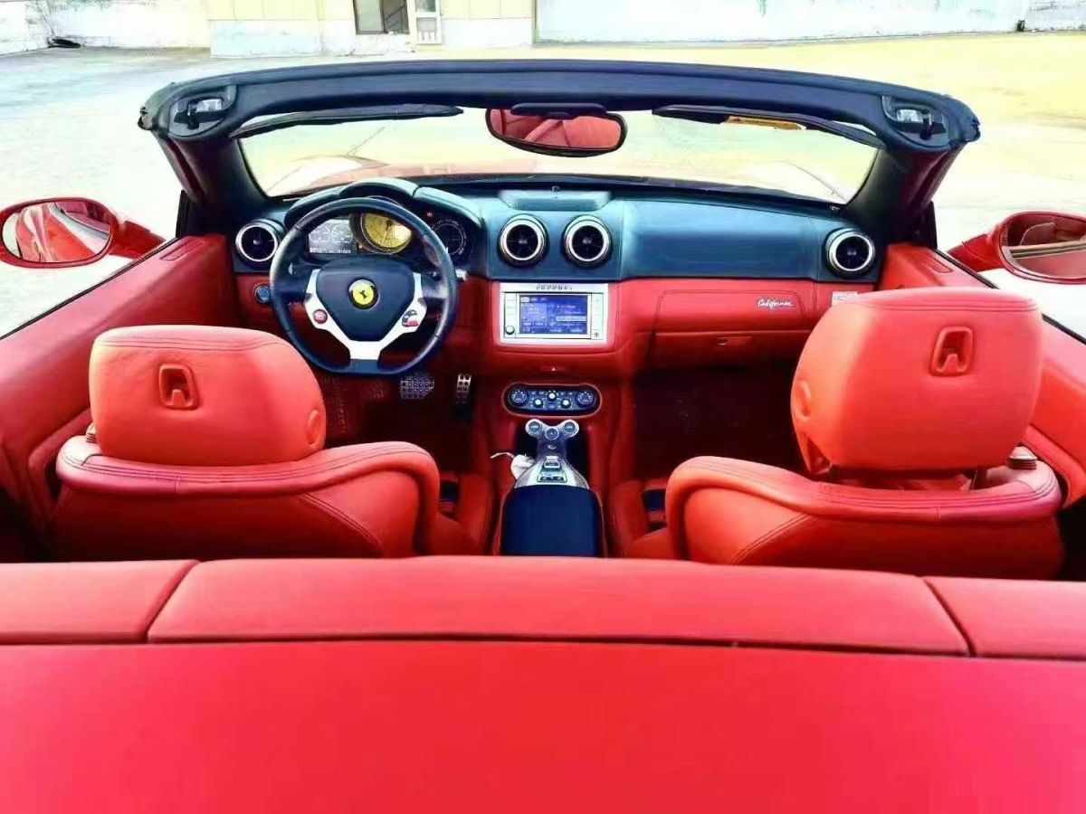 法拉利 GTC4Lusso  2016款 6.3L V12圖片
