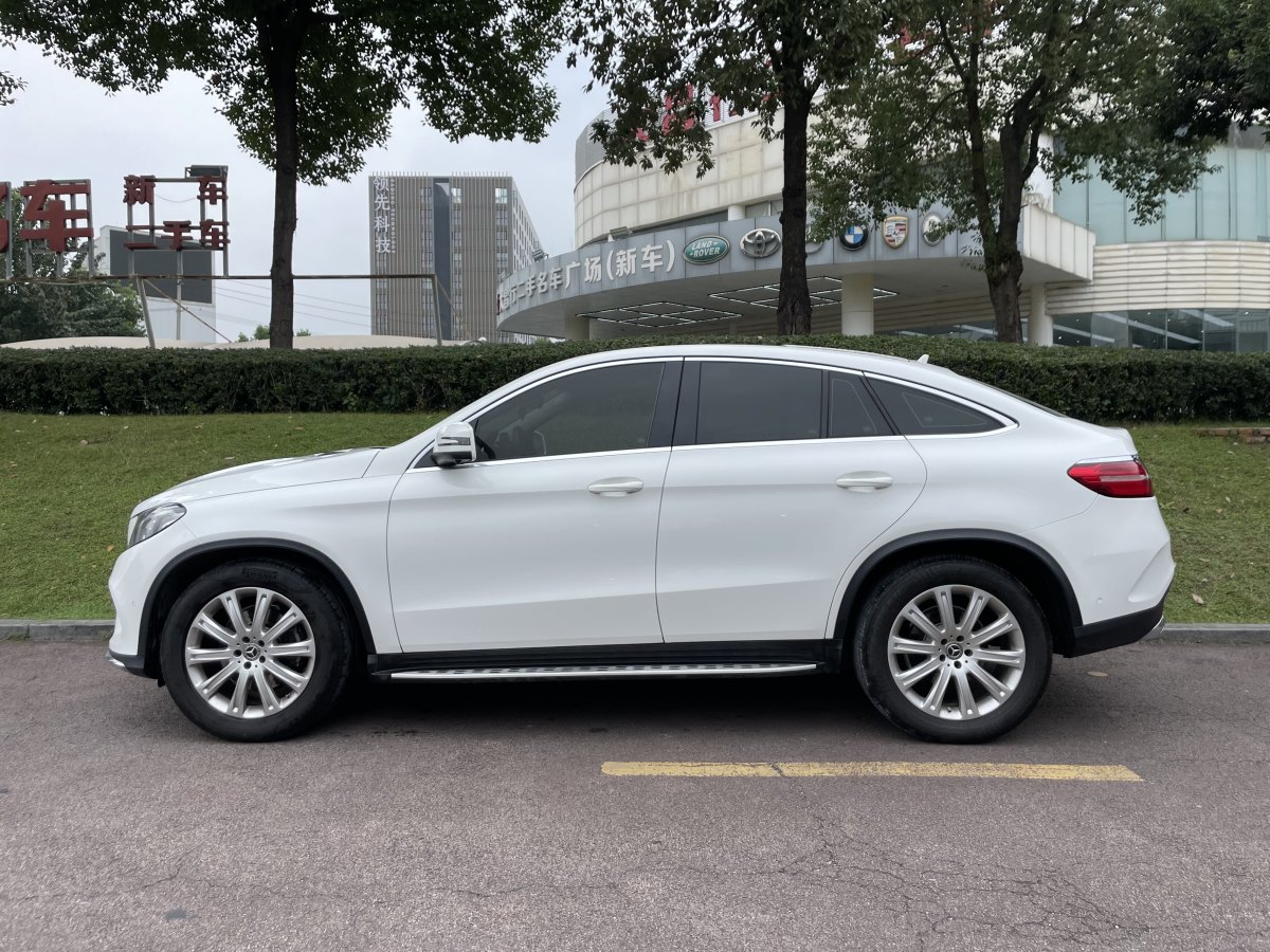 奔馳 奔馳GLE轎跑  2017款 GLE 320 4MATIC 轎跑SUV圖片