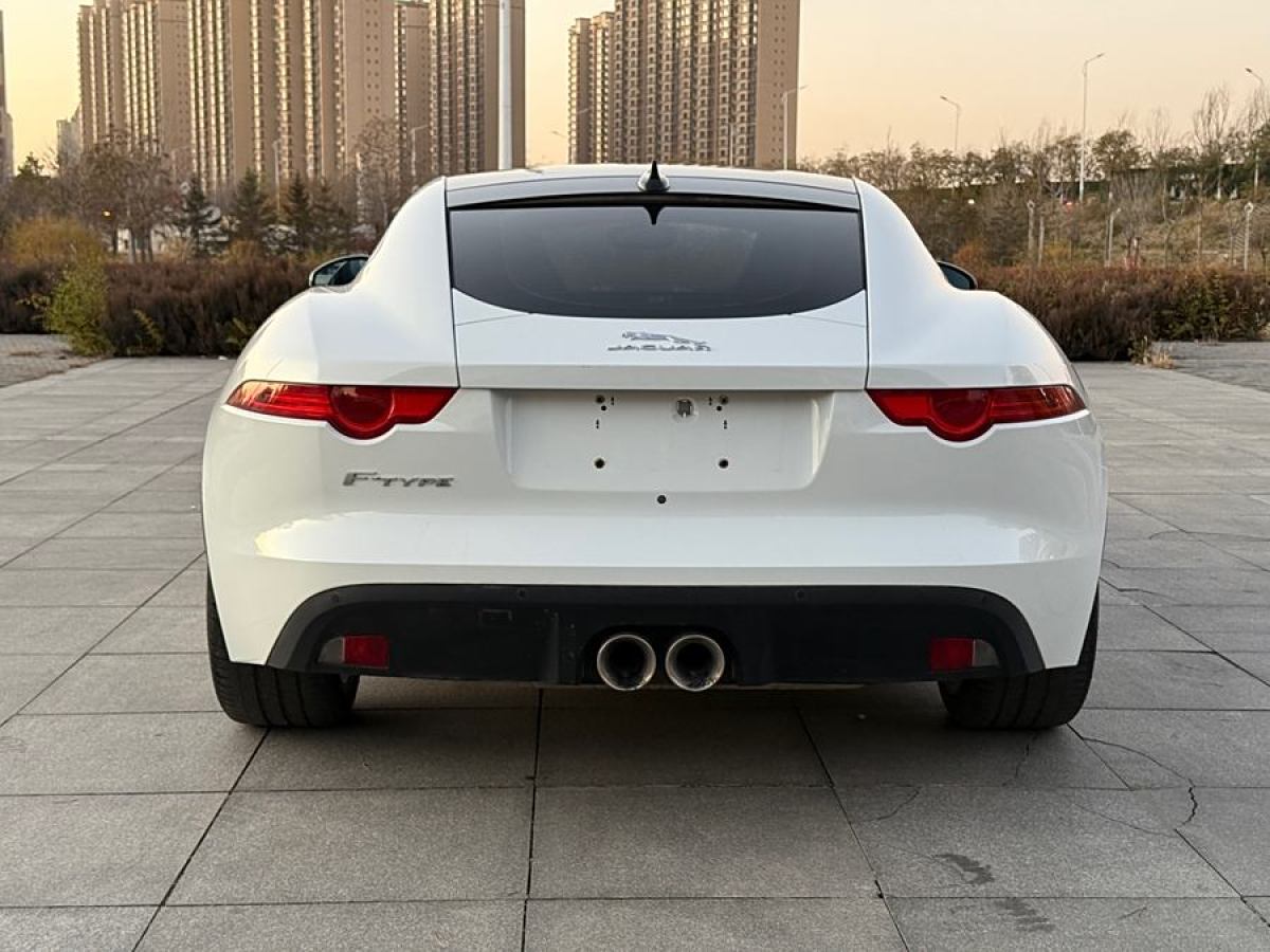 捷豹 F-TYPE  2016款 3.0T 硬頂版圖片