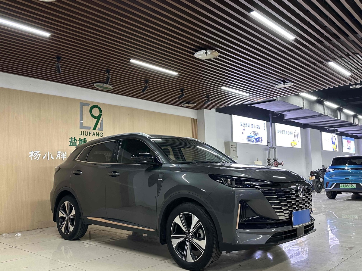 長(zhǎng)安 CS55 PLUS  2022款 第二代 1.5T DCT尊貴型圖片