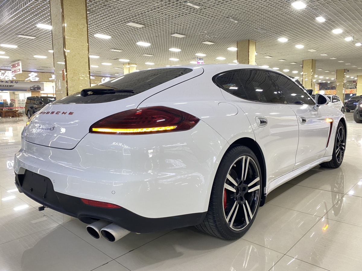 2014年1月保時(shí)捷 Panamera  2014款 Panamera 3.0T