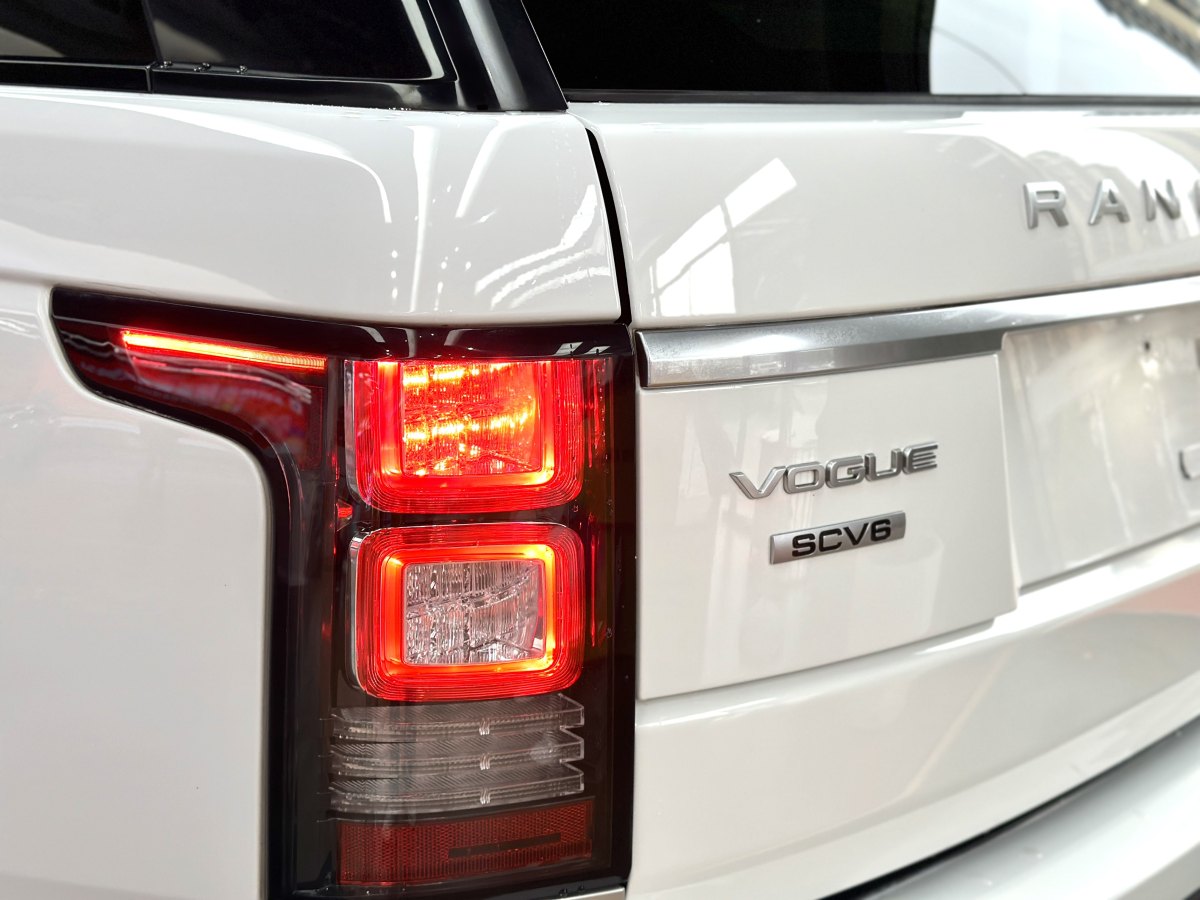 路虎 攬勝  2015款 3.0 V6 SC Vogue圖片