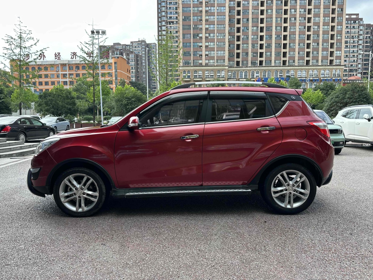 长安 CS35  2015款 1.6L 自动尊贵型 国V图片