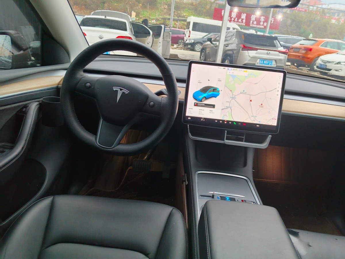 特斯拉 Model 3  2021款 改款 標準續(xù)航后驅(qū)升級版圖片