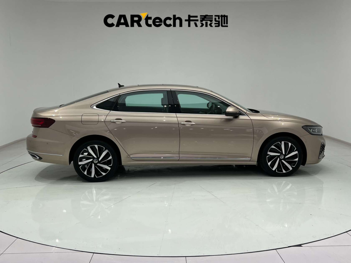 大眾 帕薩特  2022款 330TSI 星空尊貴版圖片