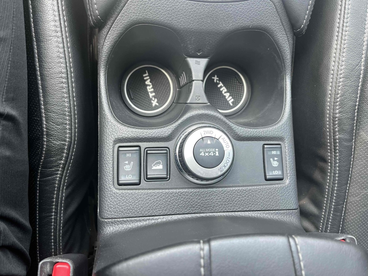 日产 奇骏  2017款 2.5L CVT豪华版 4WD图片