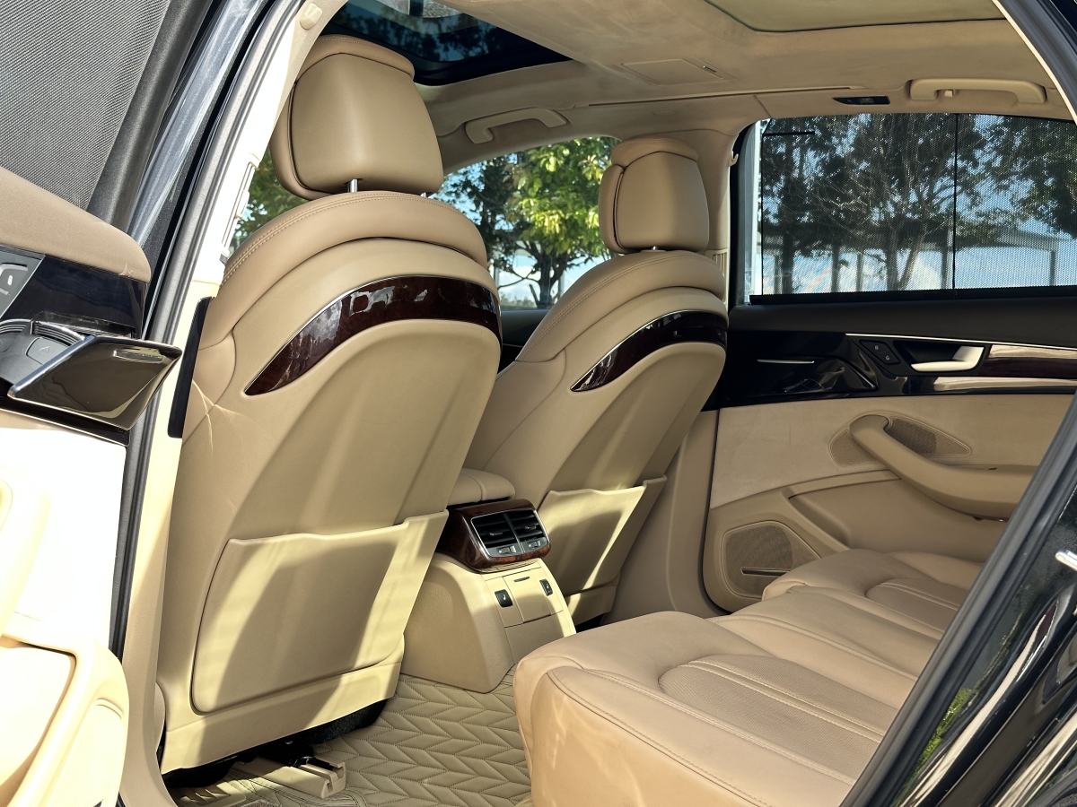 奧迪 奧迪A8  2012款 A8L 45 TFSI quattro豪華型圖片